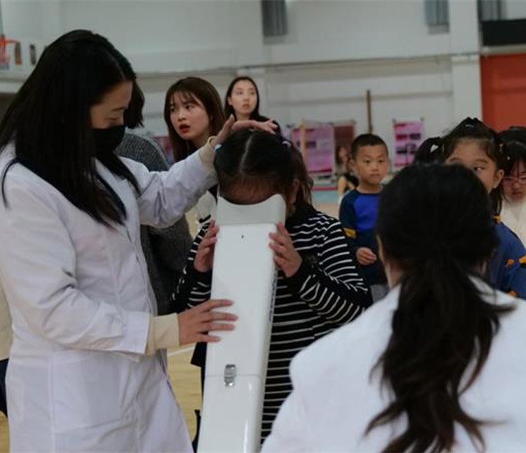 科学护眼，光明未来——eyerobo近视防控公益在行动